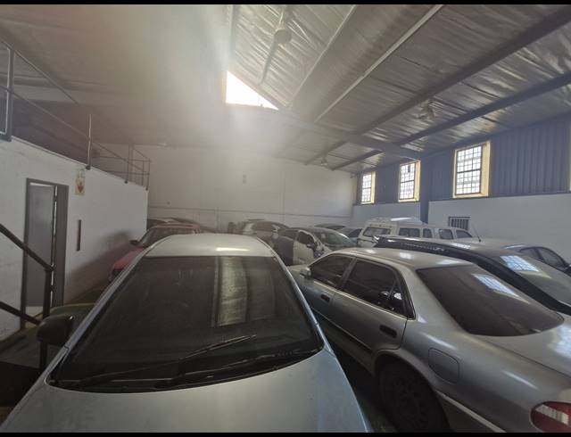 335M² WAREHOUSE TO LET IN DENVER